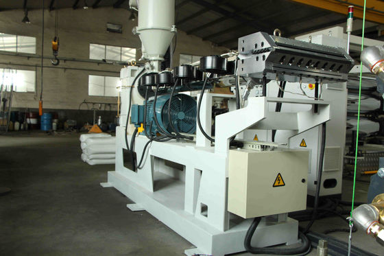 Thick Plastic Sheet Making Machine With Single Extruder For Chemical Packing Industry