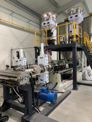 Stable PP Sheet Extrusion Machine 1400mm Sheet Width Energy Saving High Performance